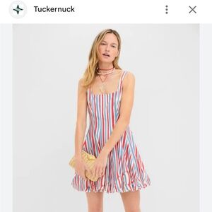 Tuckernuck size small